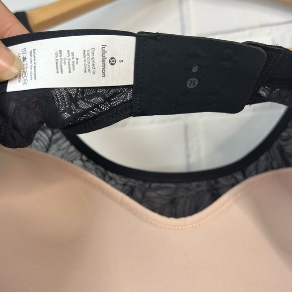 Lululemon Shadow Mesh Bra Leaf size Small - Picture 7 of 7